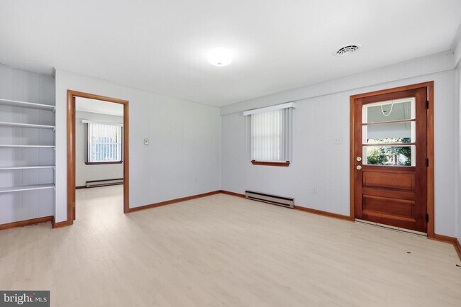 Building Photo - 4015 Jefferson Pike