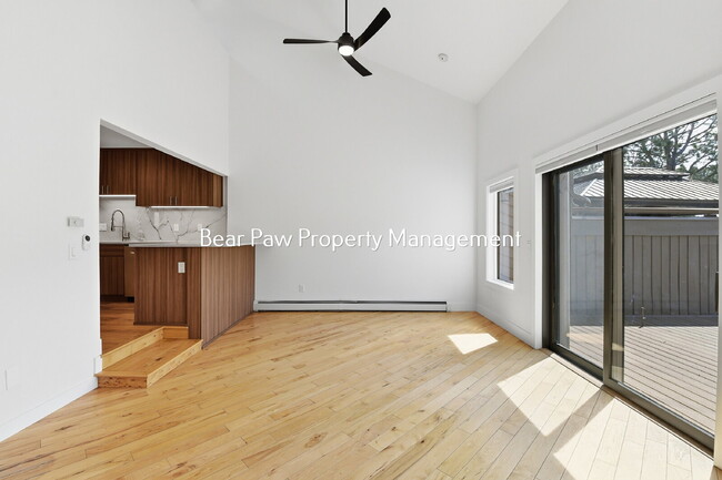 Building Photo - "Charming North  Evergreen Townhouse" "