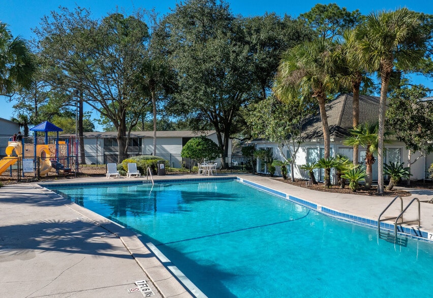 Primary Photo - Amelia at Deerwood