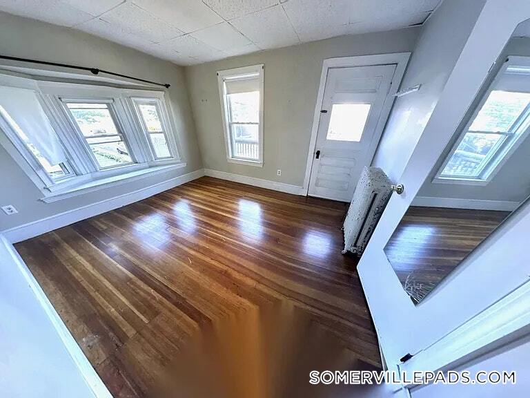 Building Photo - 14 Dow St