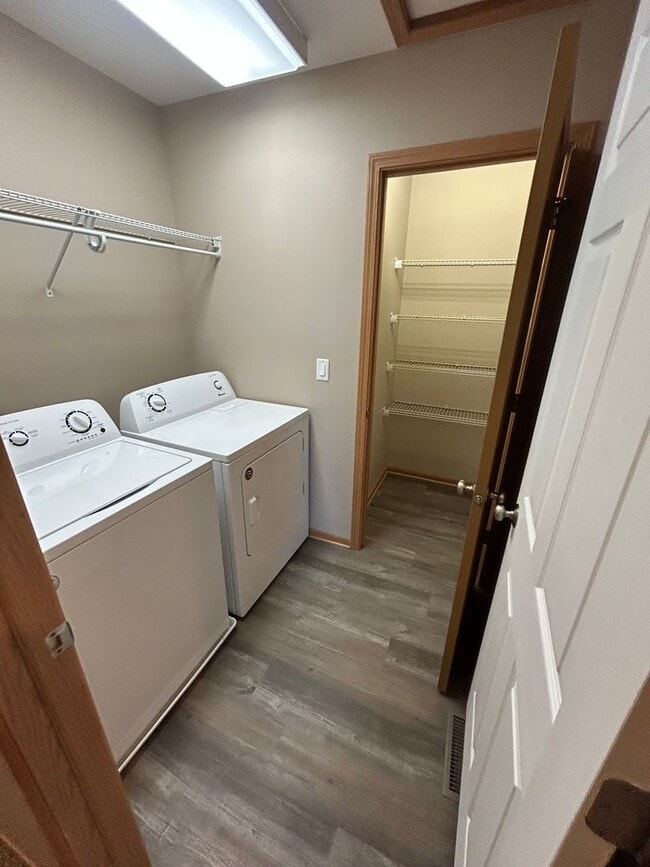 Building Photo - 5976 Haswell Pl