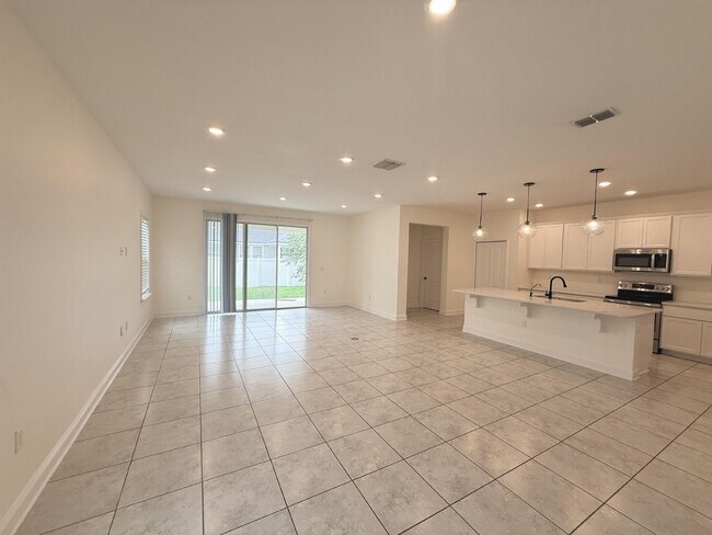 Building Photo - 32 Olivine Ct