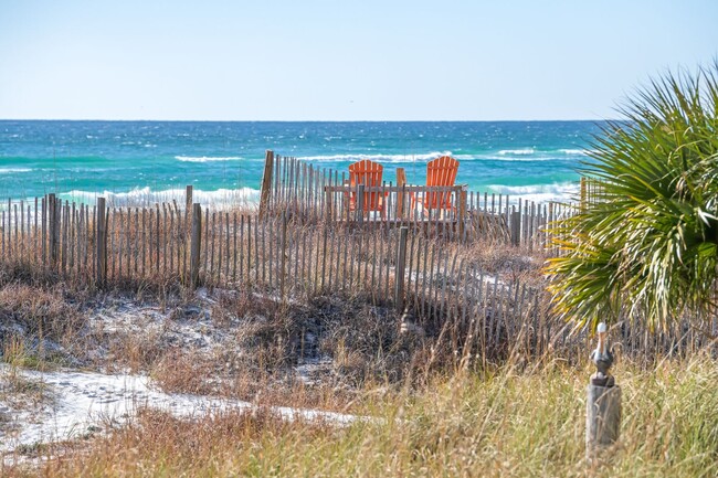 Building Photo - Newly Renovated Beach Front Four Bedroom Home