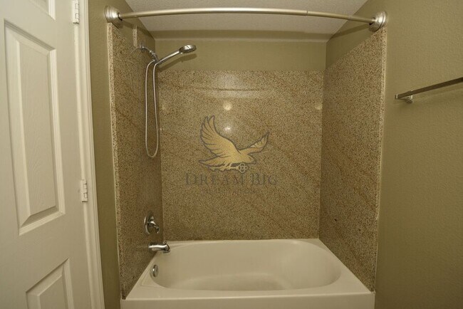 Building Photo - 8000 W Badura Ave