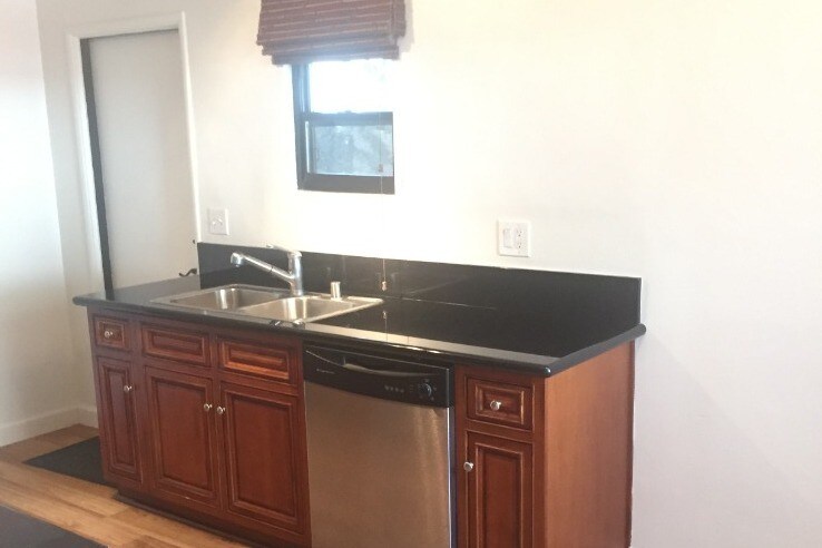 Kitchen - 7156 Lexington Ave