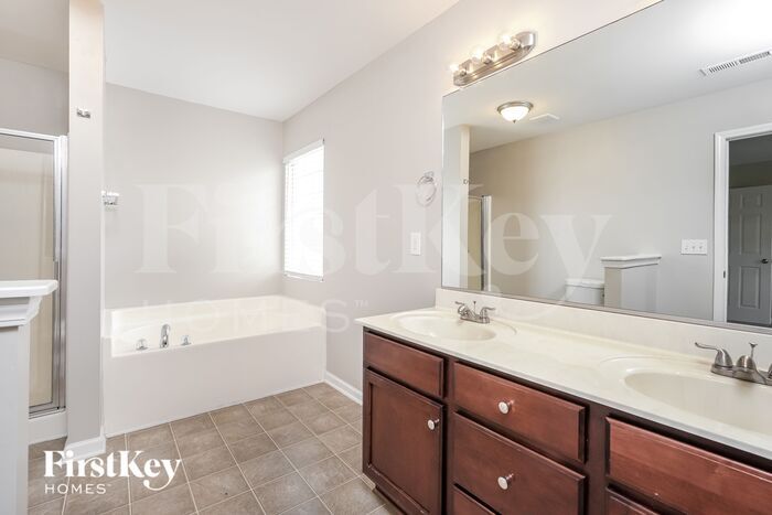 Building Photo - 294 Hartsfield Forest Dr