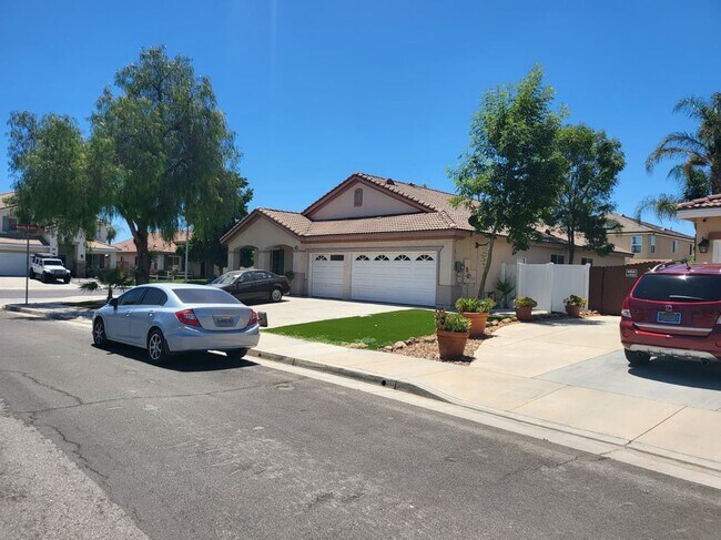 Building Photo - 25375 Forest Wood Cir