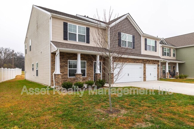 Building Photo - 4714 Willow Bluff Cir
