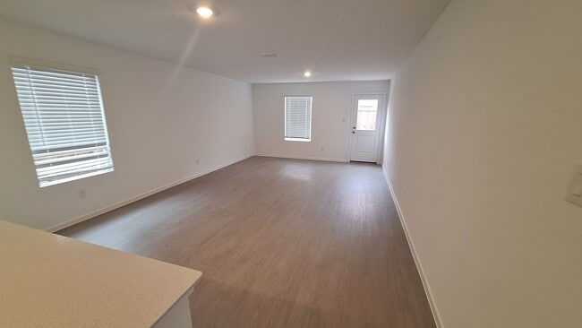 Building Photo - NEWLY BUILT 3 bedroom 2.5 Bath for rent