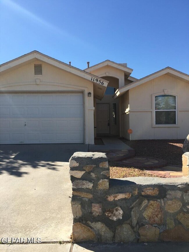 Building Photo - 11956 Waterside Dr