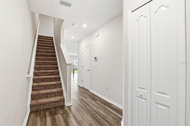 Building Photo - 10715 Ironwood Tree Wy