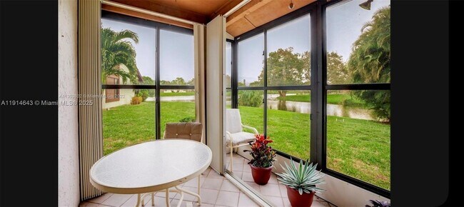 Building Photo - 469 Long Bow Ct