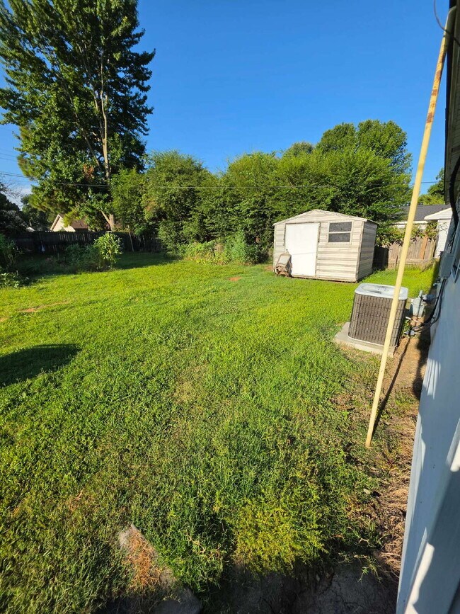 Building Photo - 3-Bedroom Retreat in Blytheville – Cozy 884 Sq Ft Home on Mayfair Lane!