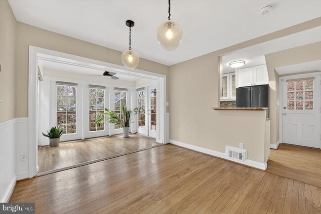 Building Photo - 4428 Butterworth Pl NW