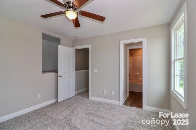 Building Photo - 3967 Newhall Dr NW
