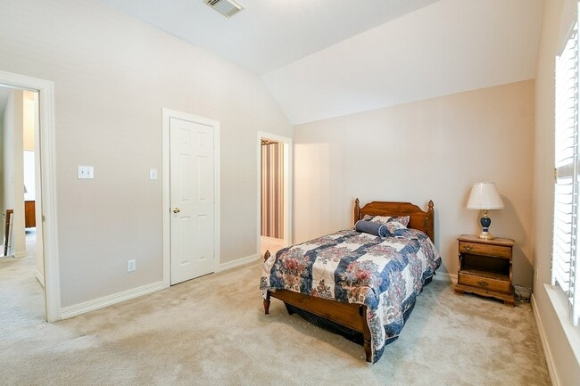 Building Photo - 3003 Grand Noble Cir