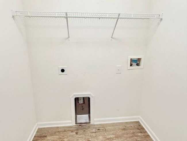 Building Photo - 3492 Quail Dr