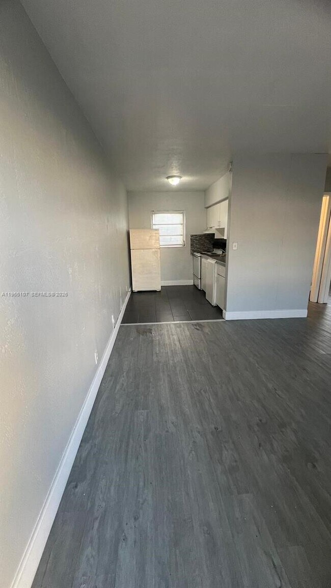 Building Photo - 6300 Miramar Pkwy