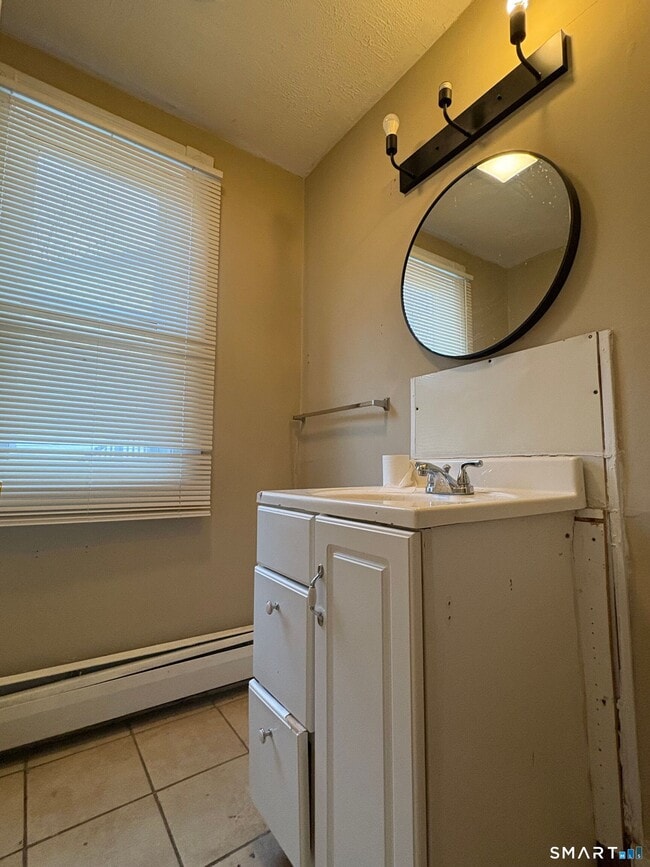 Building Photo - 151 Fitch St