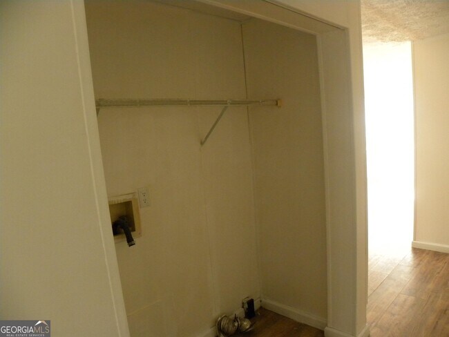 Building Photo - 174 Bell Acres Rd