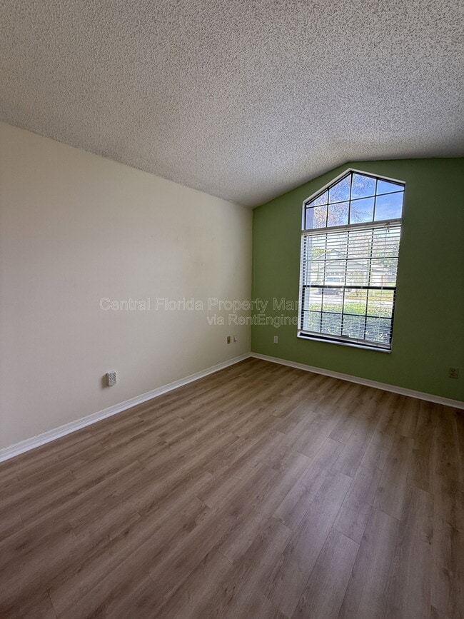 Building Photo - 295 Morning Glory Dr