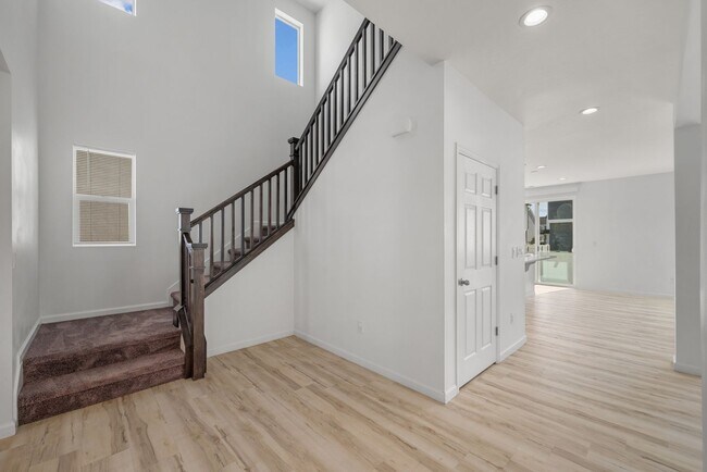 Building Photo - 1442 N 1130 E