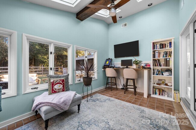 Building Photo - 7204 Killingdeer Ln