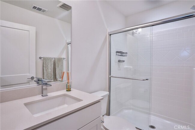 Building Photo - 224 Babson Ct