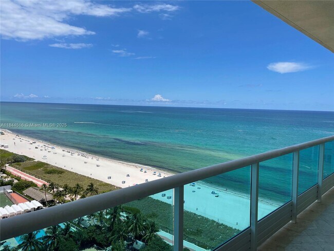 Building Photo - 5025 Collins Ave