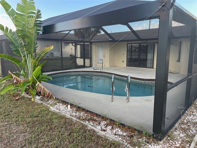 Building Photo - 22290 Tennyson Ave