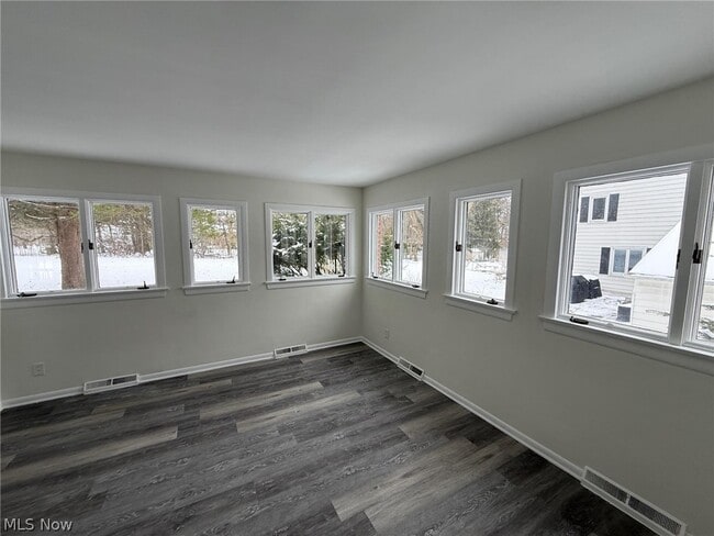 Building Photo - 22350 S Woodland Rd