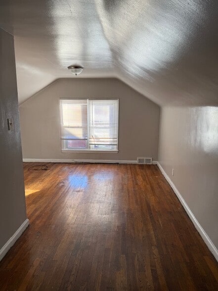 Building Photo - 14019 Edmore Dr