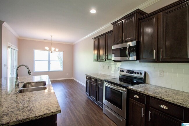 Building Photo - 1068 Aronimink Dr