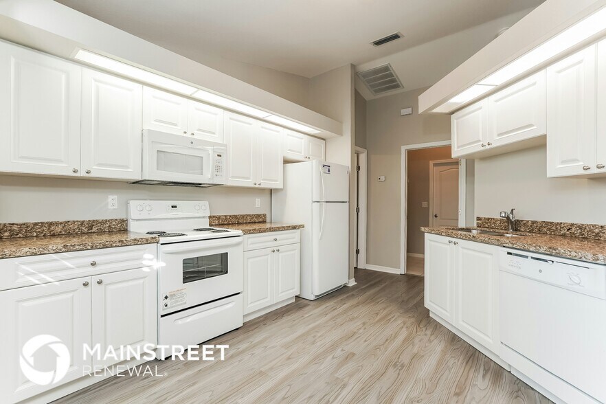 Building Photo - 9100 Caloosa Rd