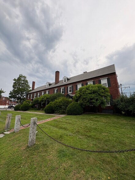 Exterior - 69 Middle St