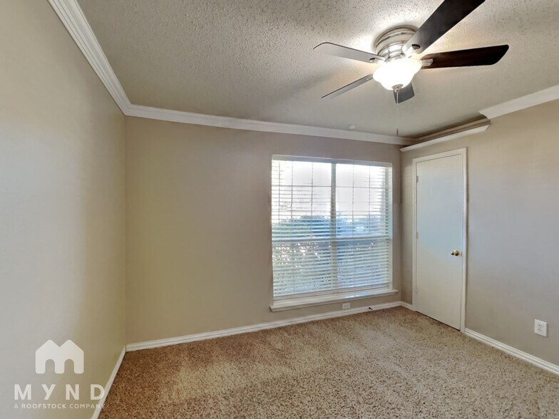 Building Photo - 5505 Stonemoss Dr