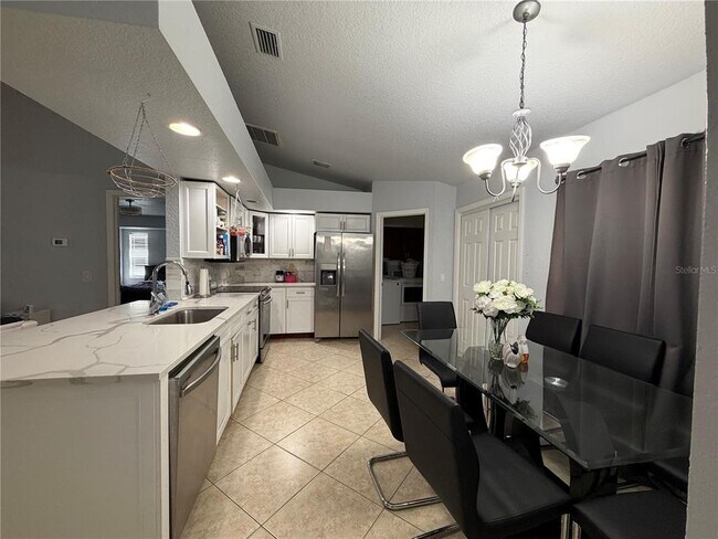 Building Photo - 6972 Crock Ave