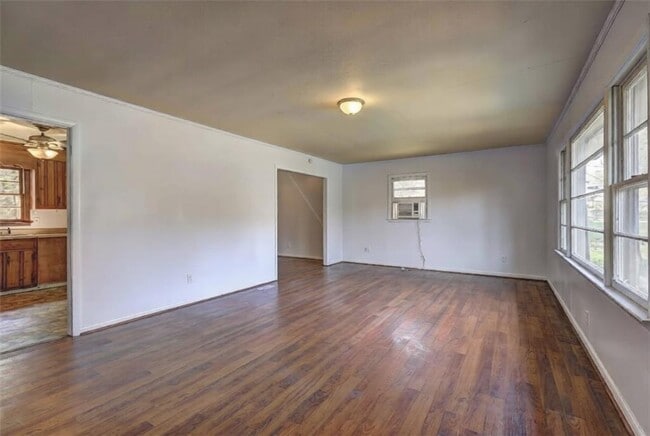 Building Photo - 4455 Fairfax Dr