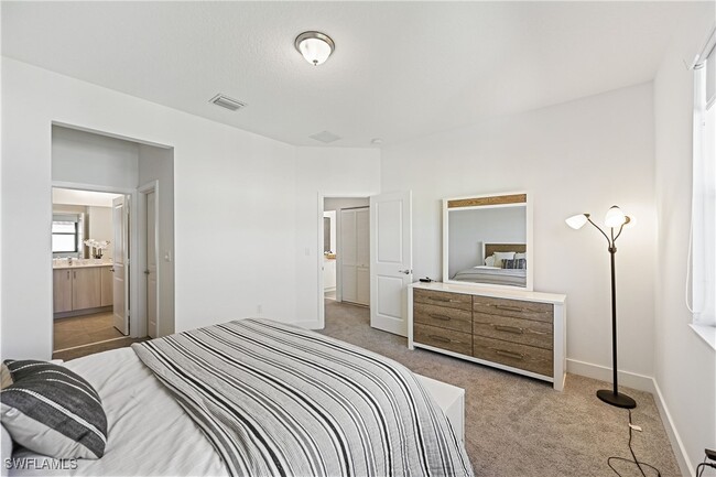 Building Photo - 5617 Cobalto Wy