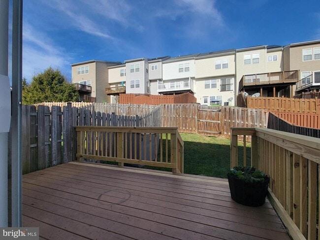 Building Photo - 216 Monticello Square