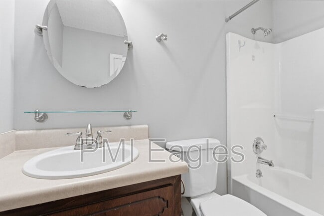 Building Photo - 112 Waterford Dr