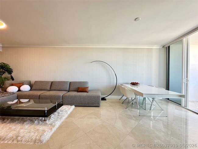 Building Photo - 18201 Collins Ave