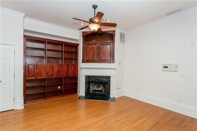 Building Photo - 778 Clifton Heights Ln NE