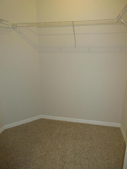 Building Photo - 250 NE 3rd Ave