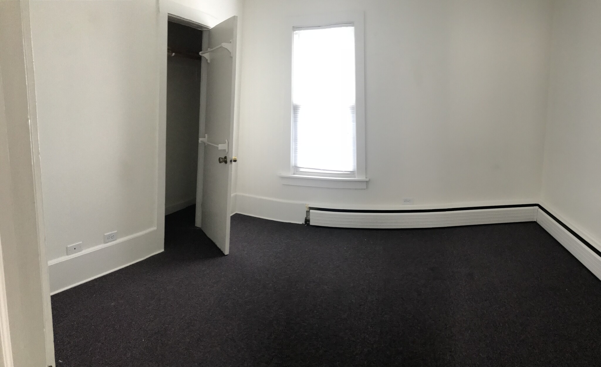 Building Photo - 127 Manhattan Dr