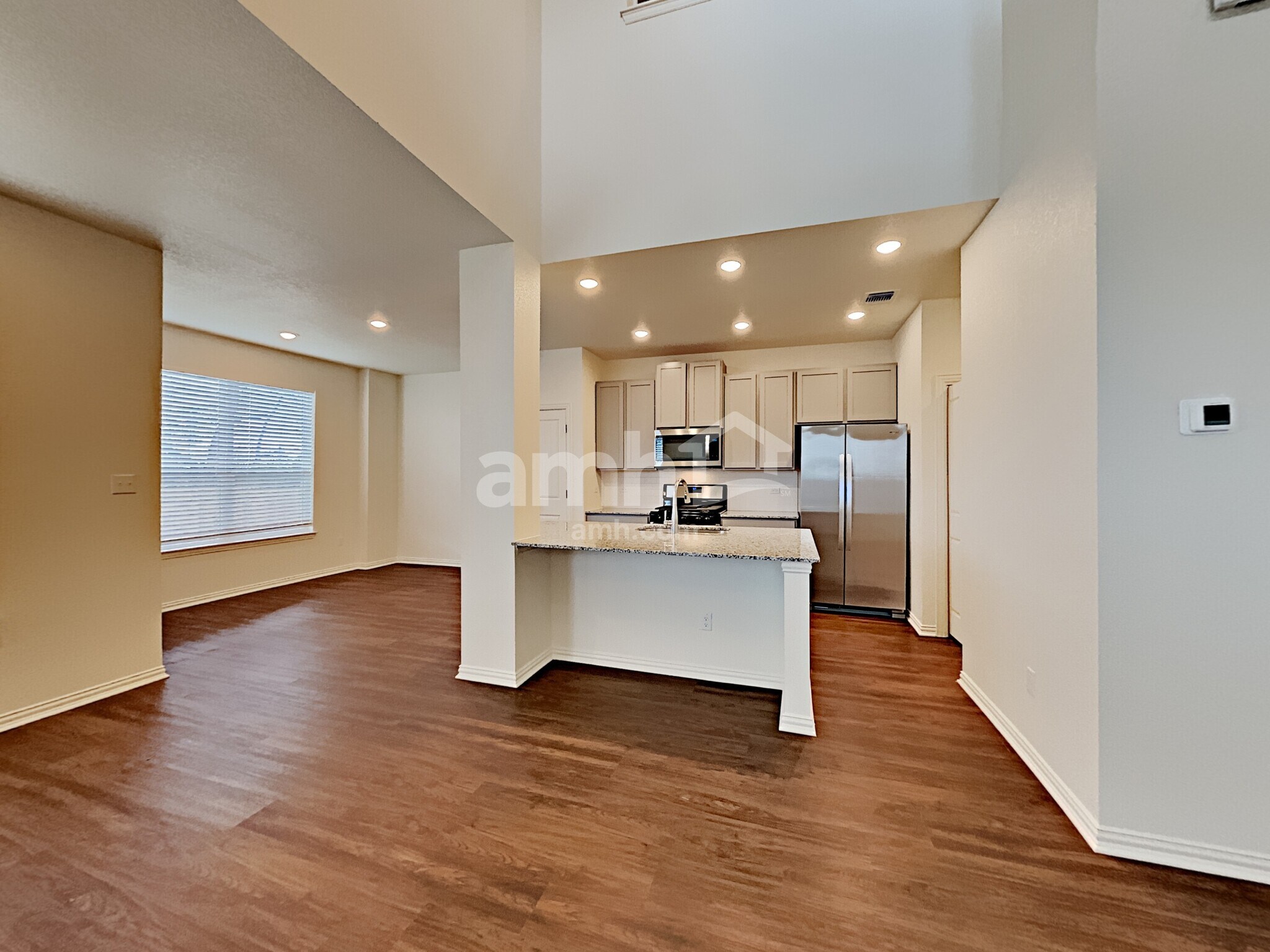 Building Photo - 2706 Lillybrook Ln