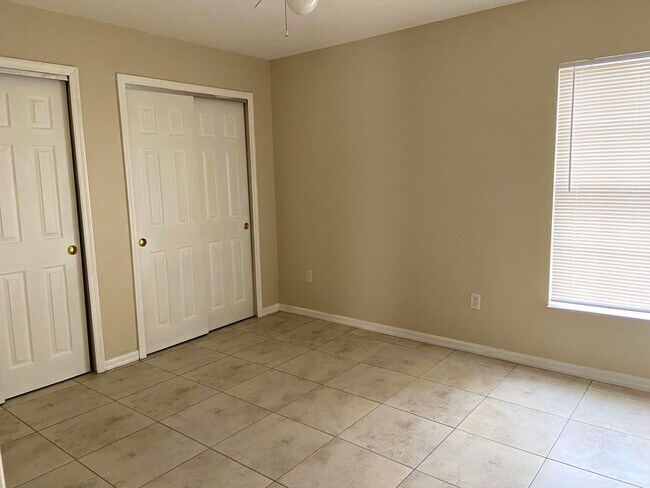 Building Photo - 3302 7th St W