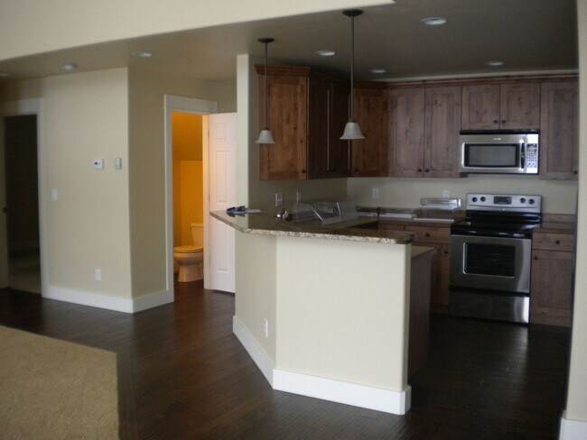 Building Photo - Near Sac Middle school and Morning Star Elem