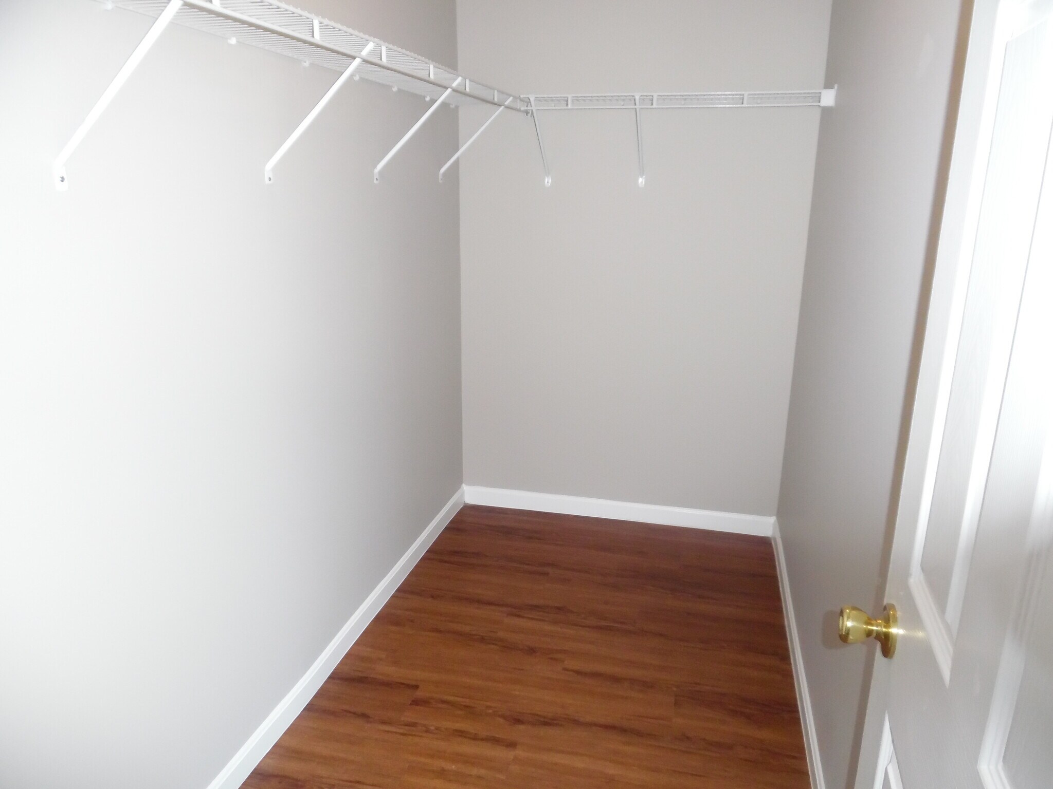 Building Photo - 445 Draft Ct
