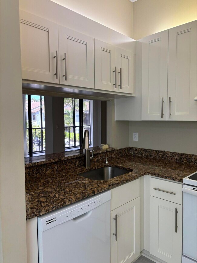 Building Photo - 5418 Firenze Dr